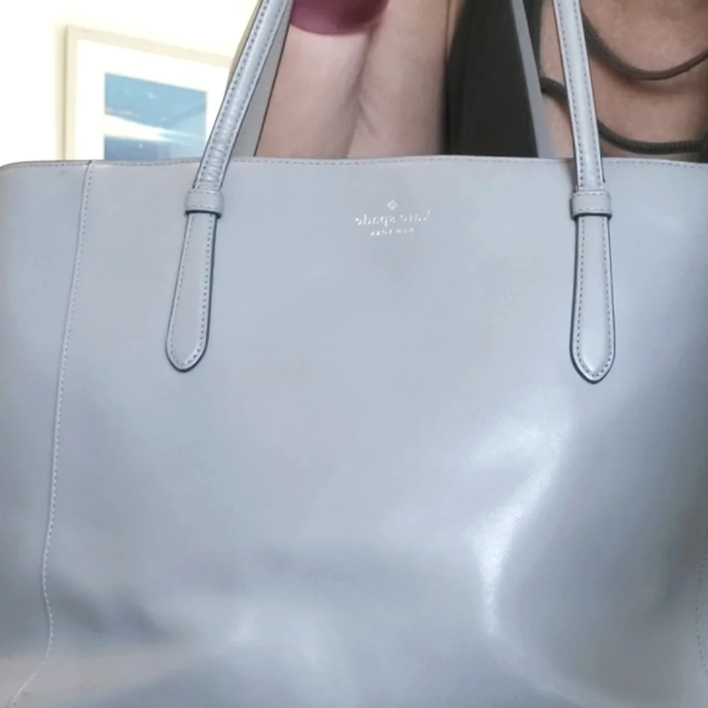 Kate Spade Tote Bag,‎ Grey, Leather, Zip Top, Roomy Monogramed Lined Interior